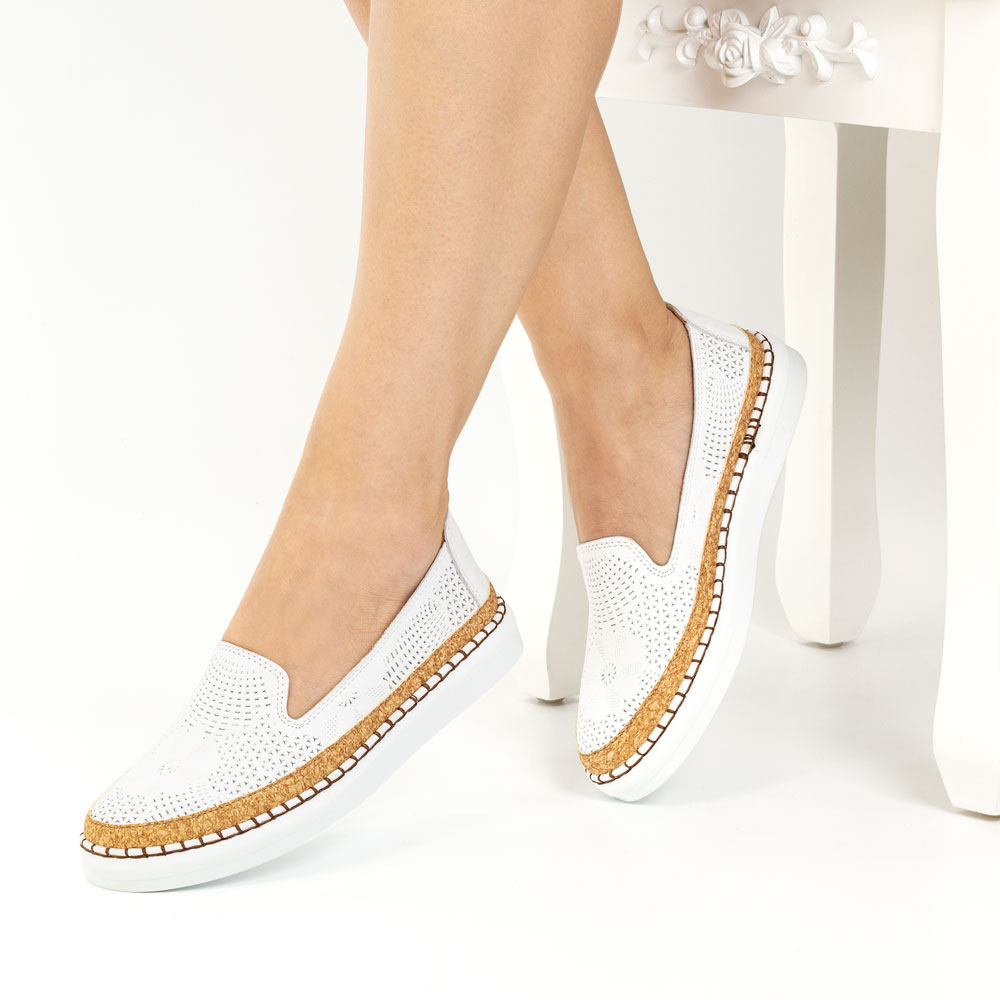 Pantofi dama tip mocasini din piele naturala Alicante alb